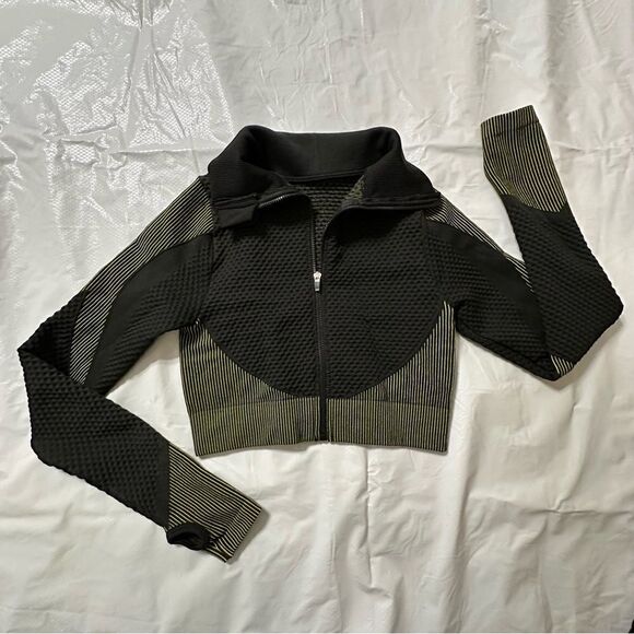 Indigen Green and Black 2 piece Workout set, Leggings and Cropped Jacket Size XS - Picture 5 of 14